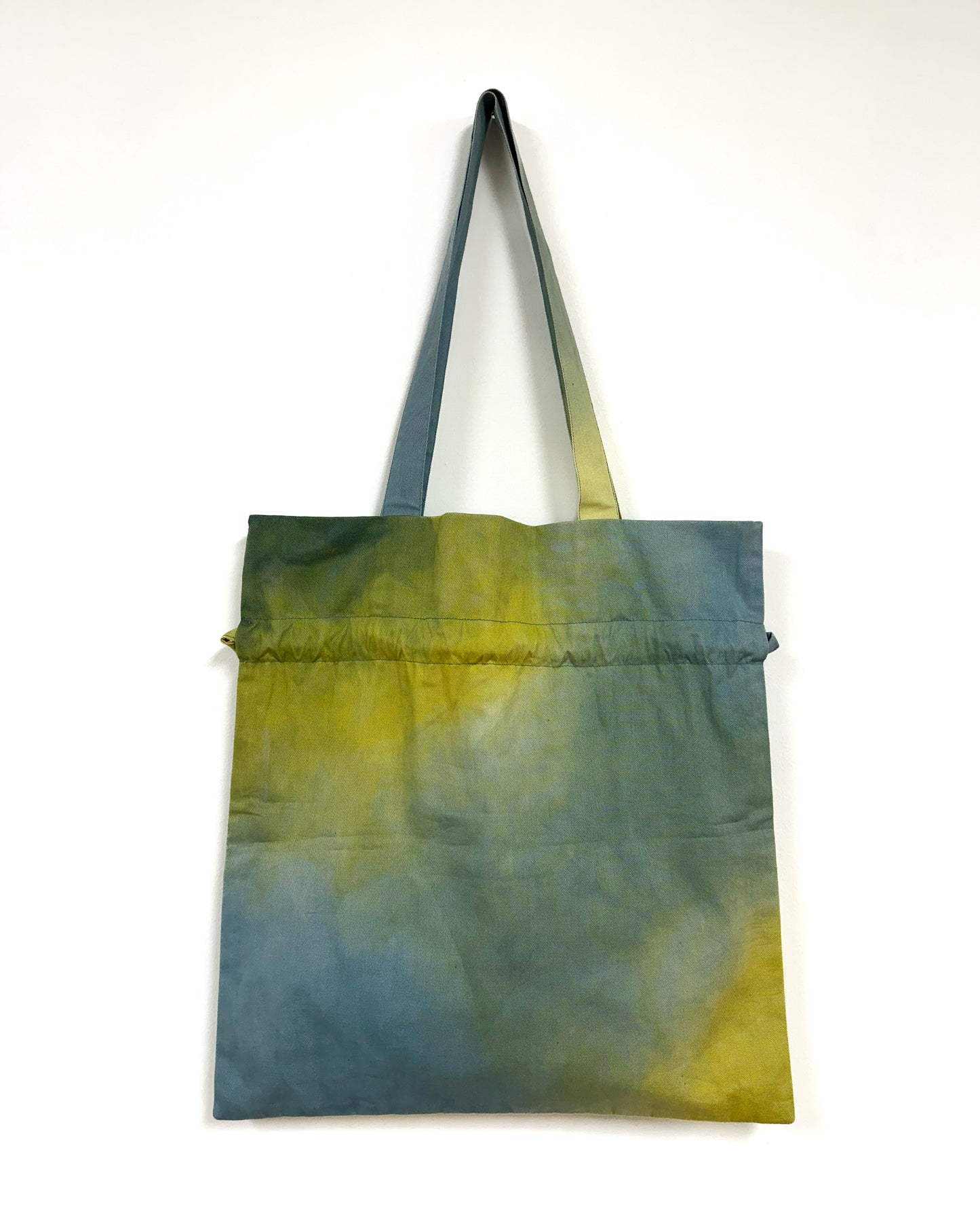 Moegi Naturally-dyed Drawstring Bag