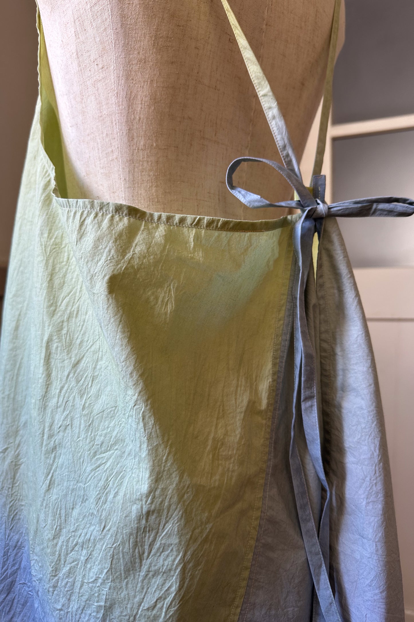 【受注生産】草木染めエプロン　Blue Green