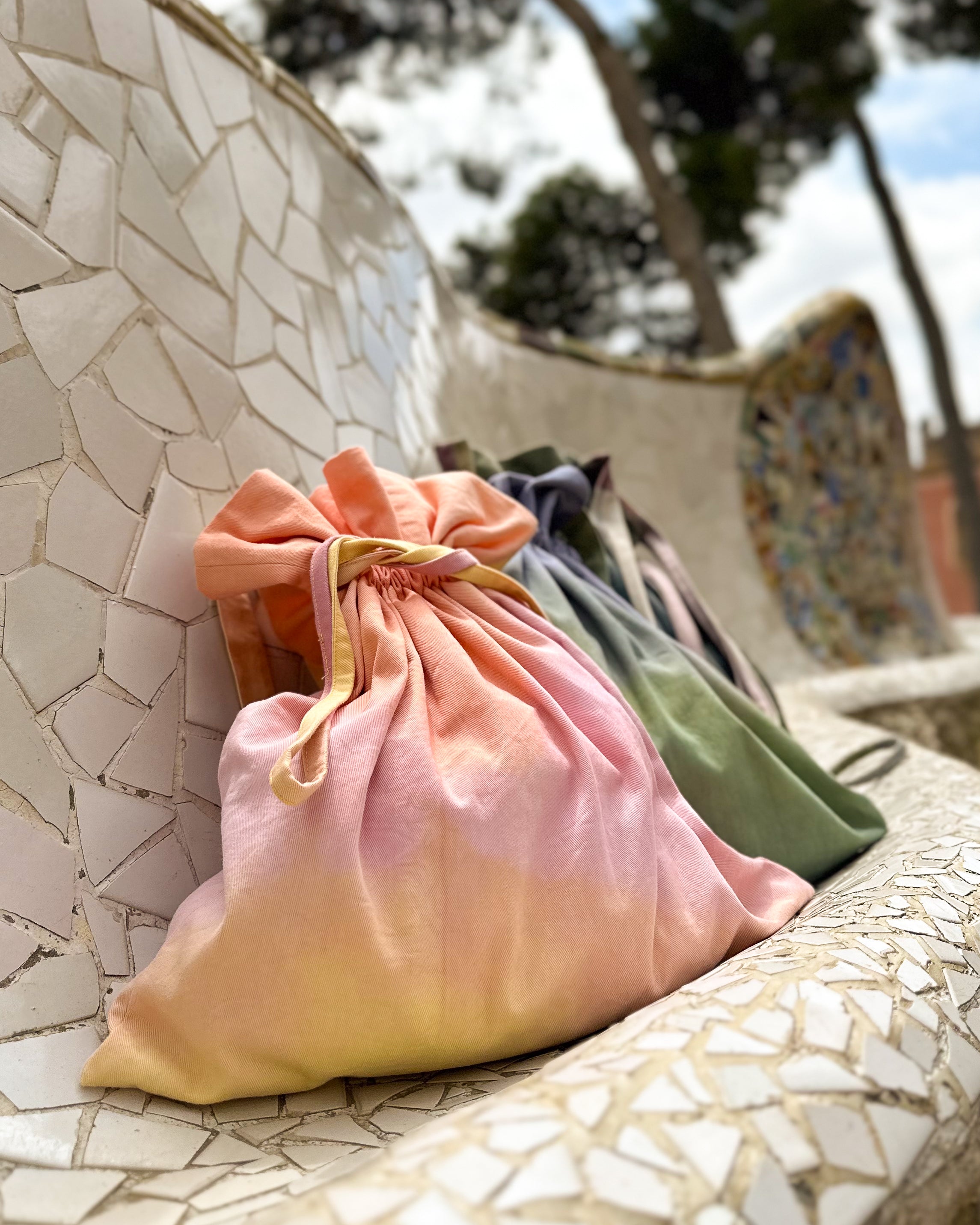 Gerbera 草木染め巾着バッグ – annita artworks